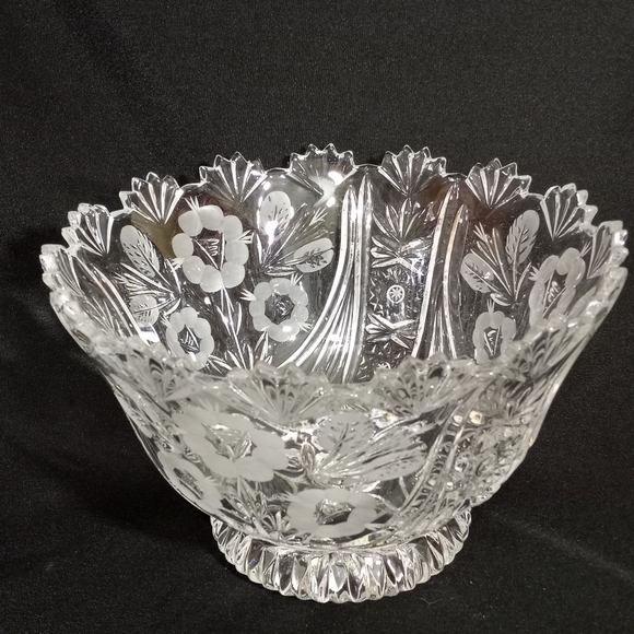 Godinger Shannon Irish Cut Crystal Bowl 5.75" Tall x 9 Diameter - Picture 3 of 8